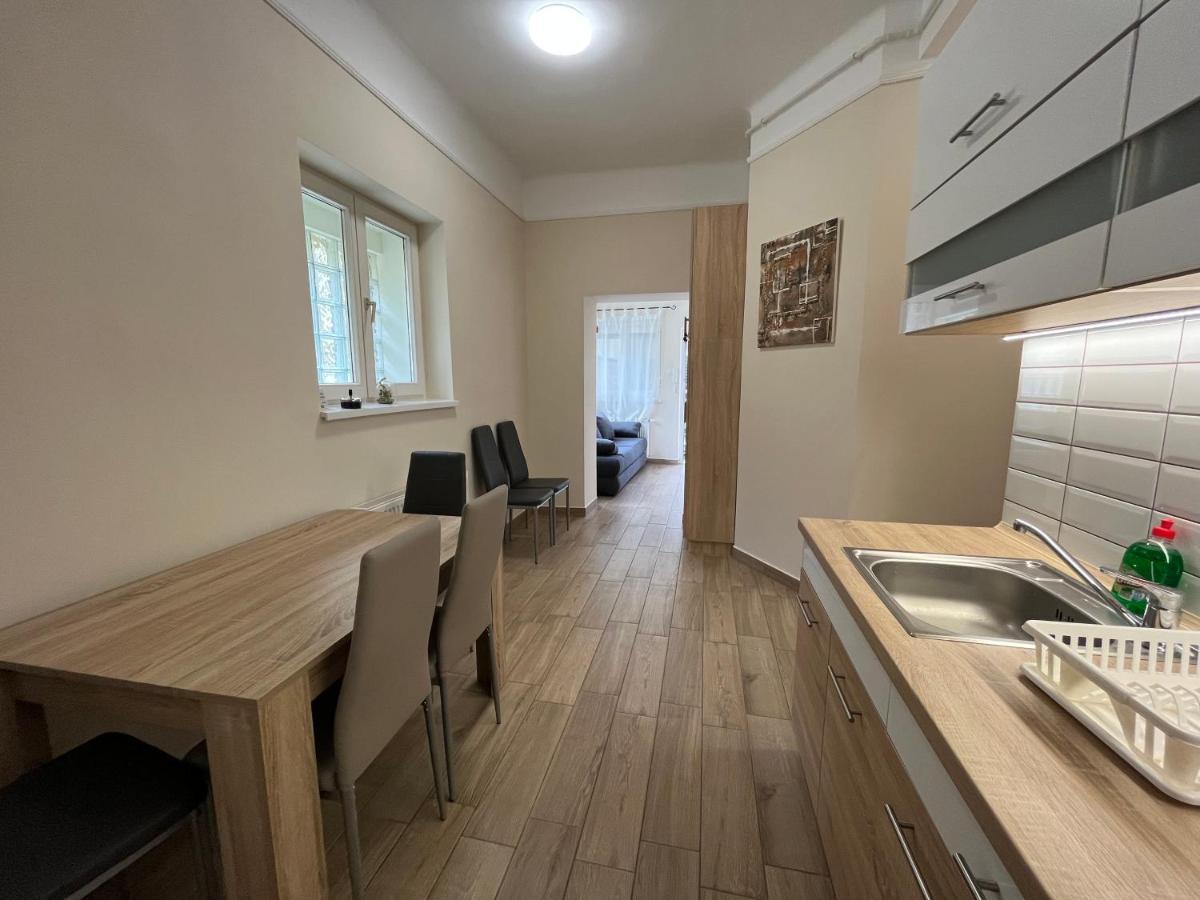 Albi Apartman Сегед Екстериор снимка
