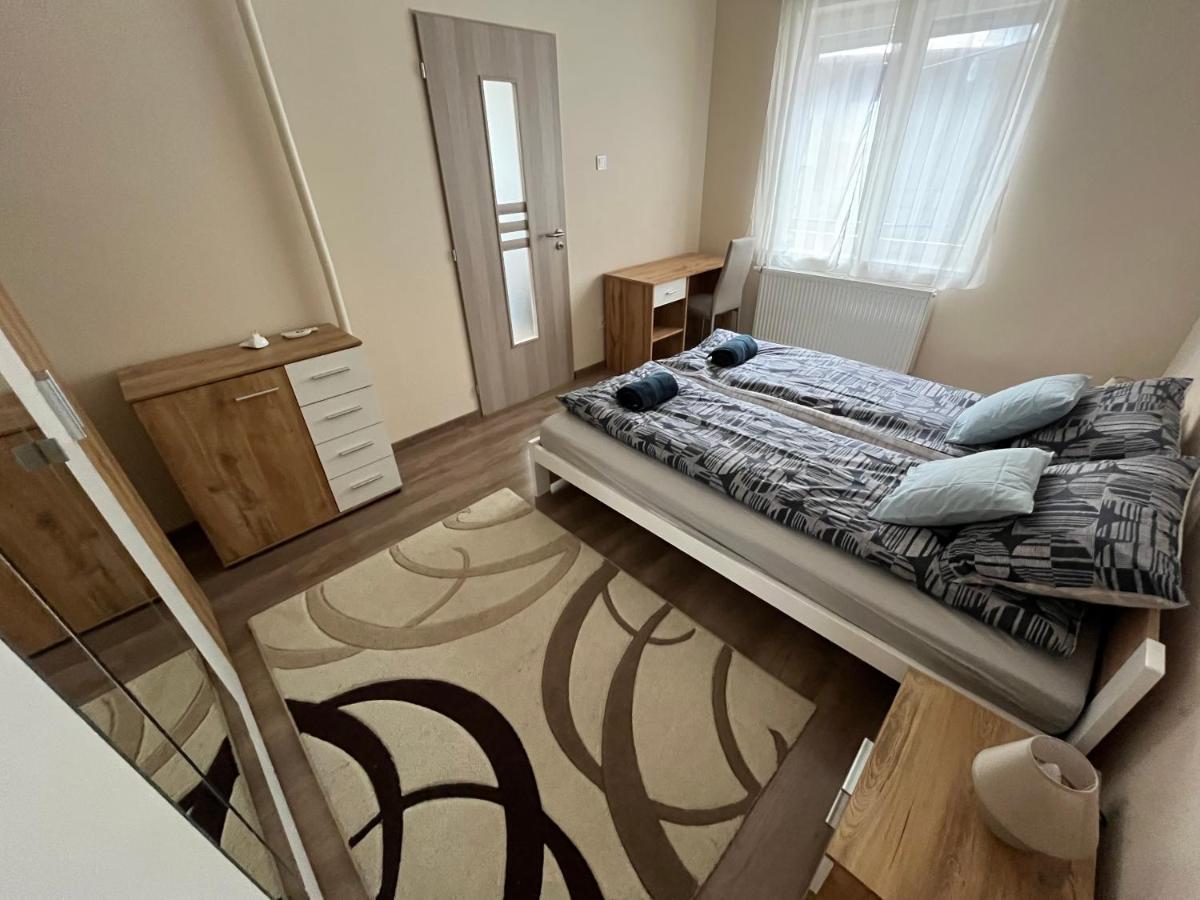 Albi Apartman Сегед Екстериор снимка