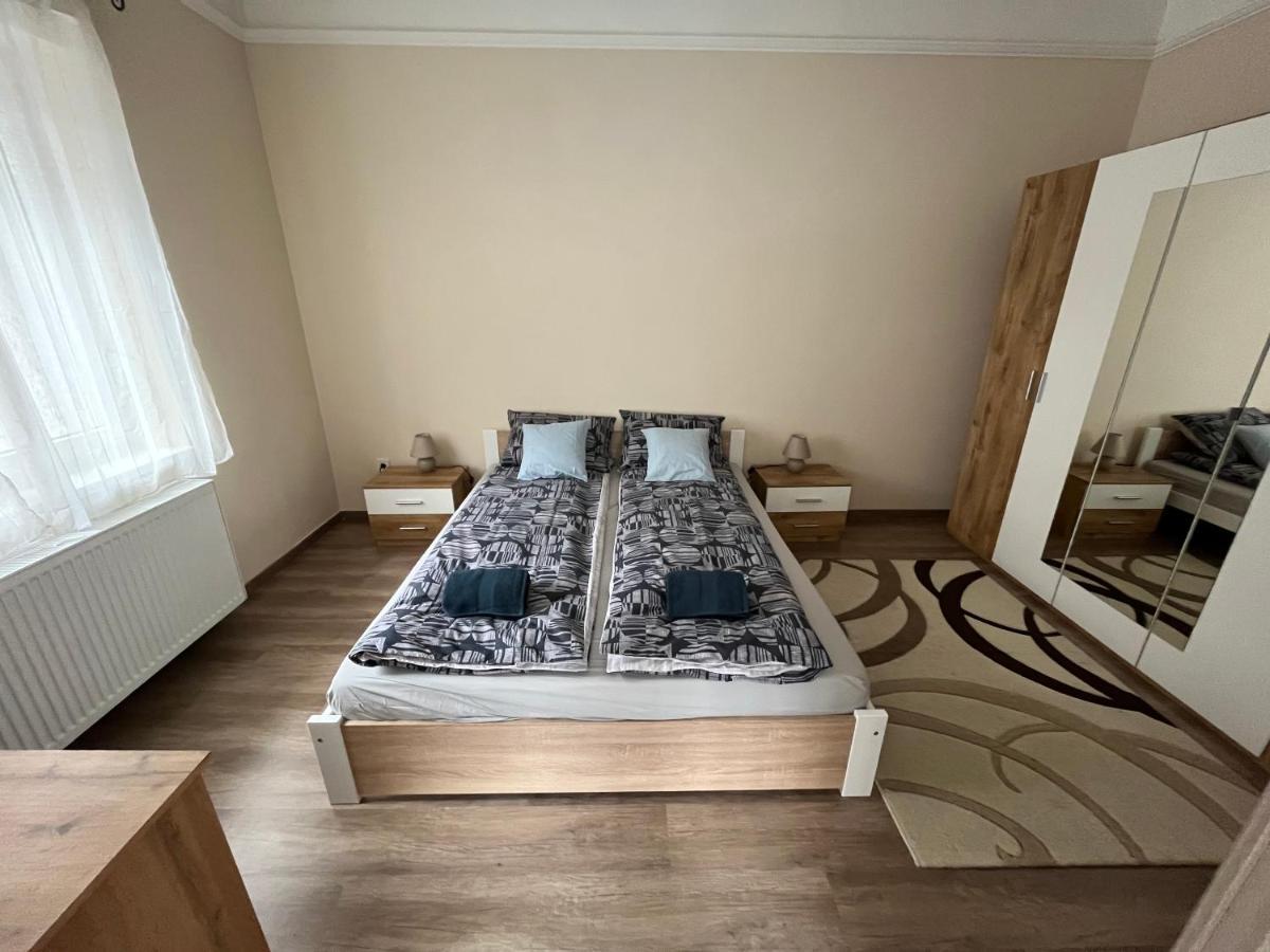 Albi Apartman Сегед Екстериор снимка